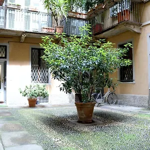 Historical Center Montenapoleone Loft , Milan Italy