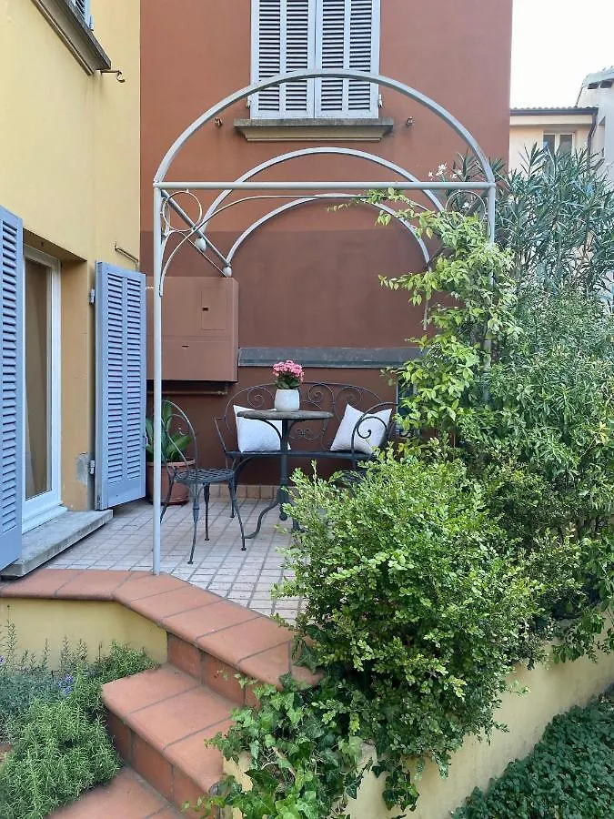 Apartment Rooftop Garden Bologna